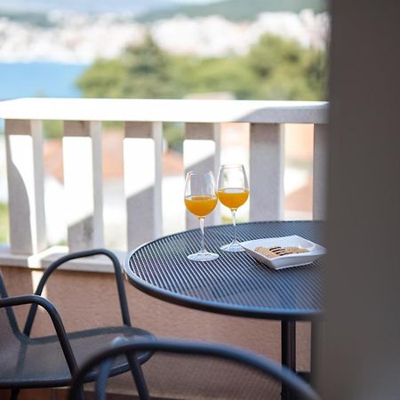 Dalmatia Apartments Ciovo Трогір Екстер'єр фото