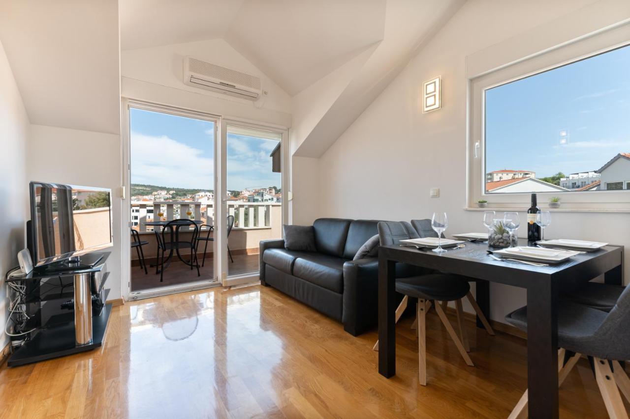 Dalmatia Apartments Ciovo Трогір Екстер'єр фото