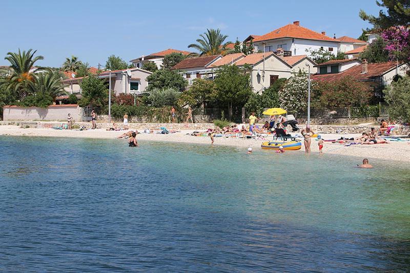Dalmatia Apartments Ciovo Трогір Екстер'єр фото