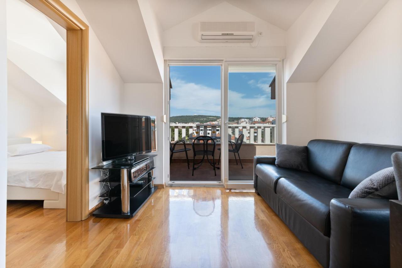 Dalmatia Apartments Ciovo Трогір Екстер'єр фото